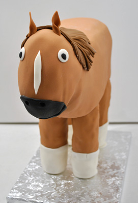 horse_cake.jpg